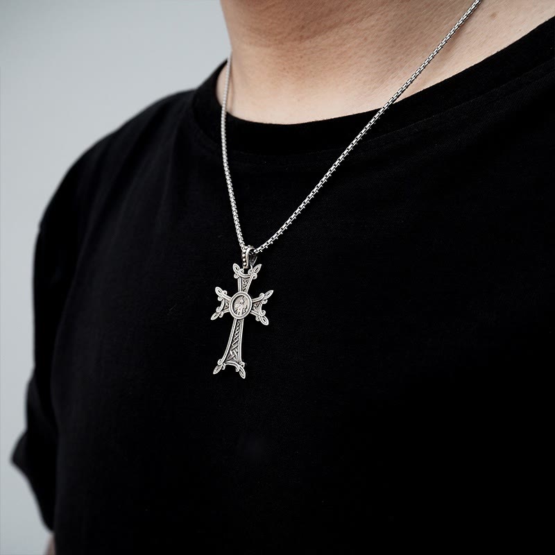 925 Sterling Silver Celtic Crucifix Necklace: A Timeless Blend of Faith and Artistry