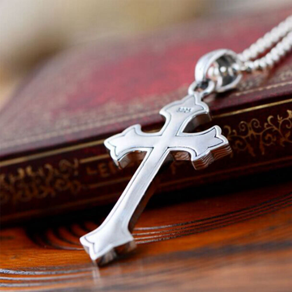 925 Sterling Silver Vintage & Minimalist Style Cross Necklace: Distinctive Symbol of Faith