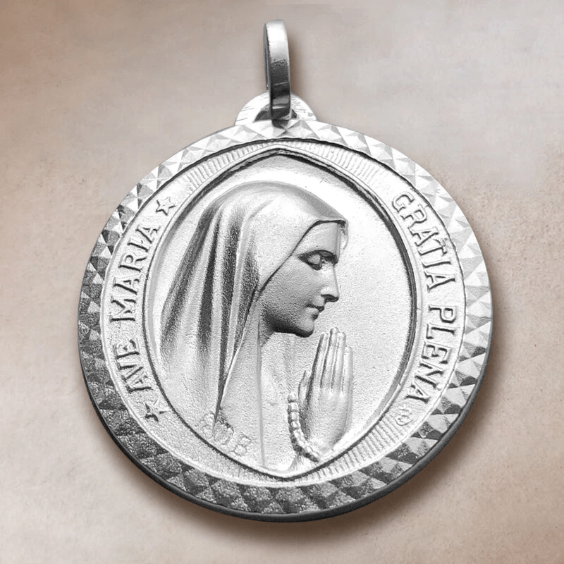 Graceful Virgin Mary Pendant Necklace in 925 Sterling Silver for Daily Devotion