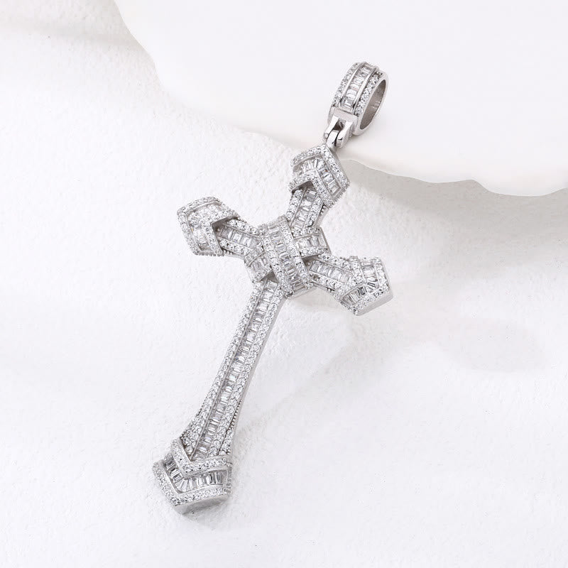 Artistic Diamond - Studded Silver Cross Pendant: A Unique Fusion of Elegance and Belief