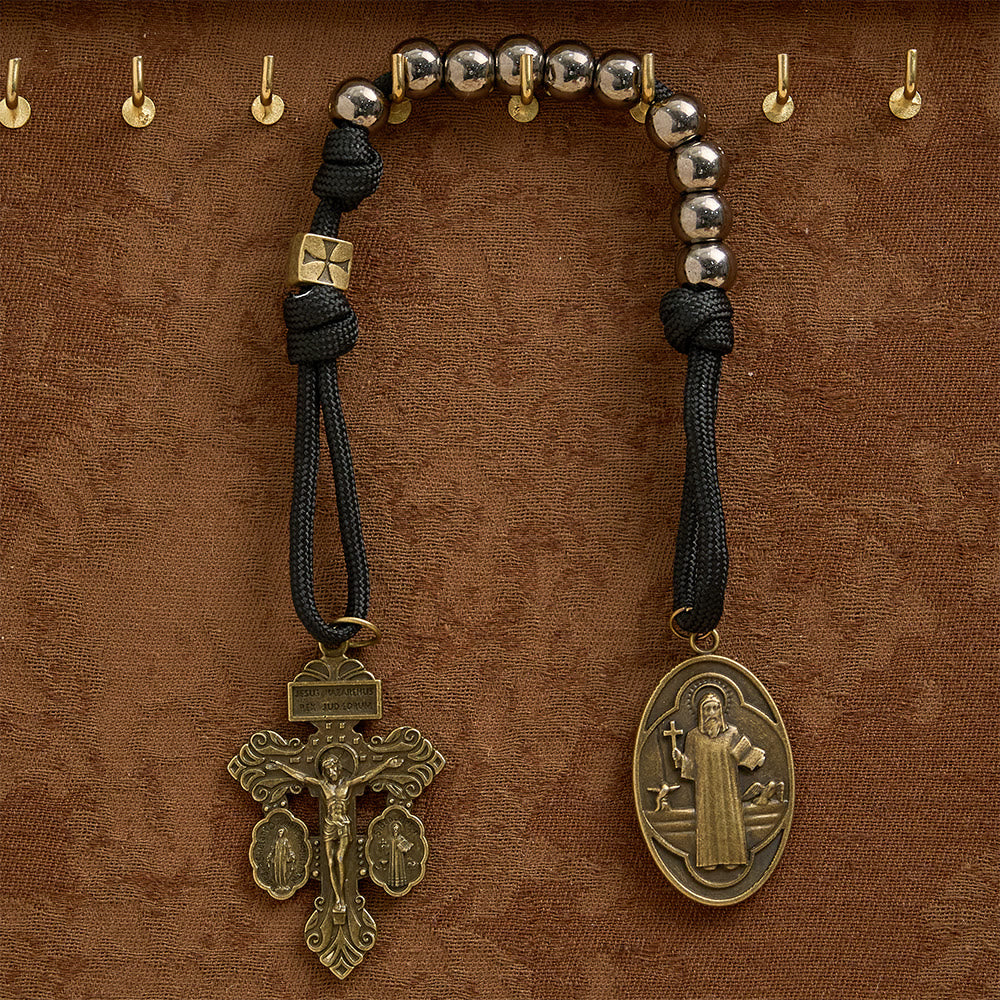 Paracord St.Benedict Pocket Rosary: Emblem of Unbreakable Faith & Protection