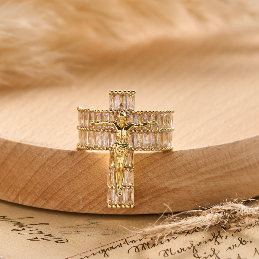 Compact Sculpted Crucifix Ring: Timeless Emblem of Unshakable Sacred Faith